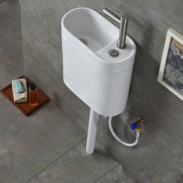 WC con serbatoio in...