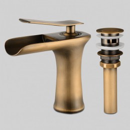 Set di rubinetti in ottone...